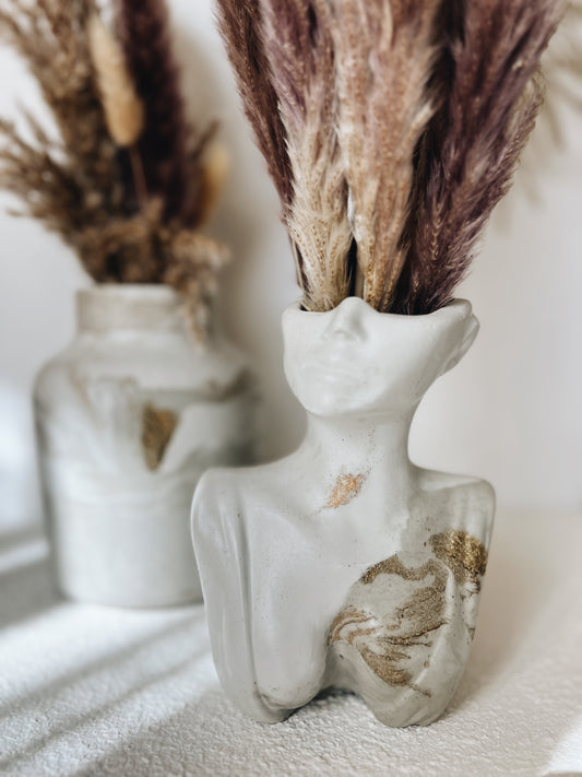 Lady Charlotte Vase - Custom Color