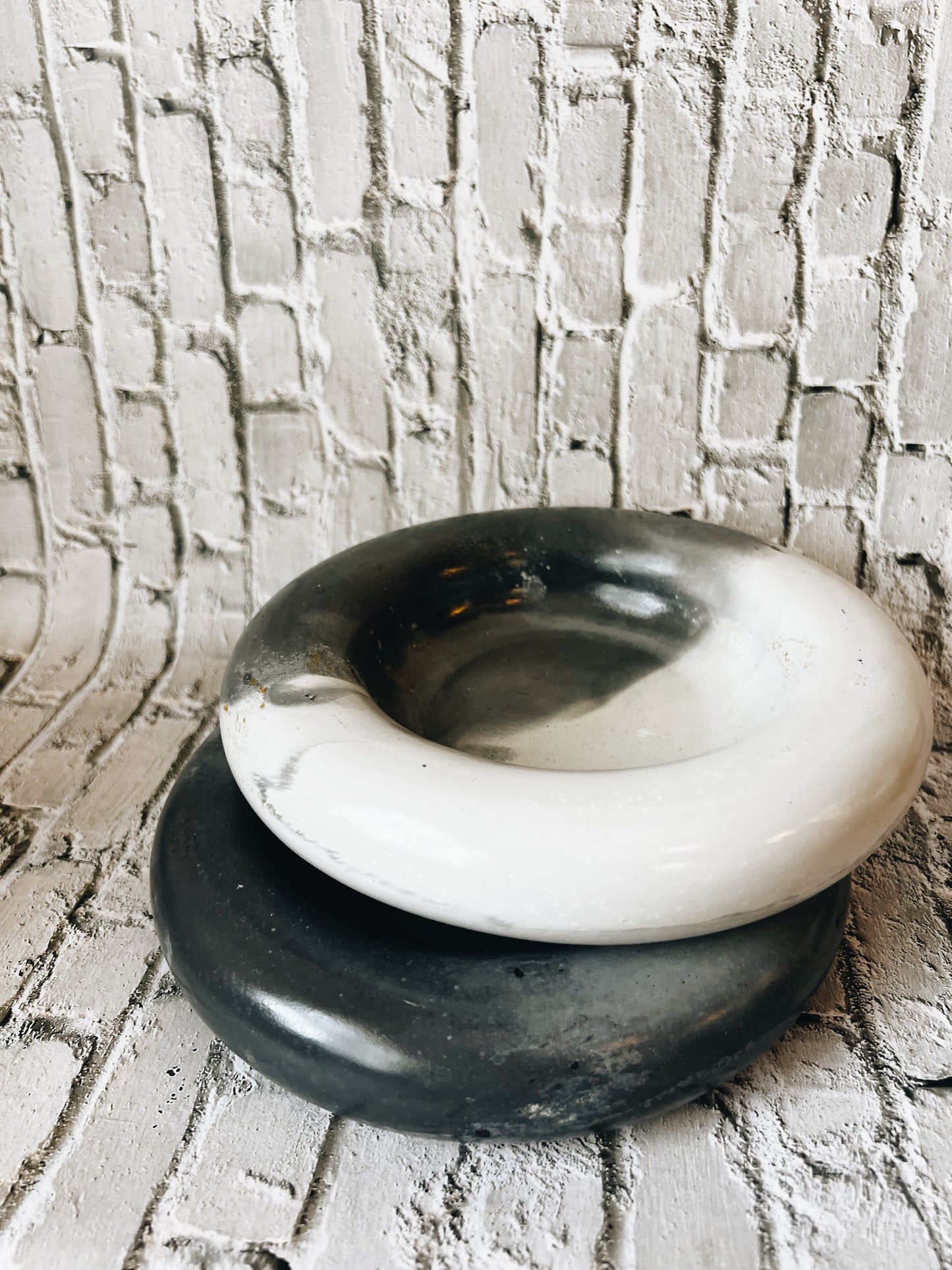 Barefoot Shore donut dish